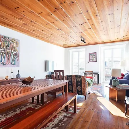 Apartment Spacious In Rato With Terrace *