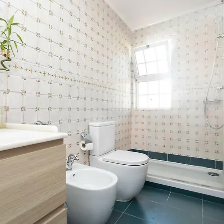 Spacious In Rato With Terrace Lisboa