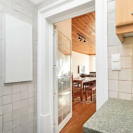 Spacious In Rato With Terrace Lisboa